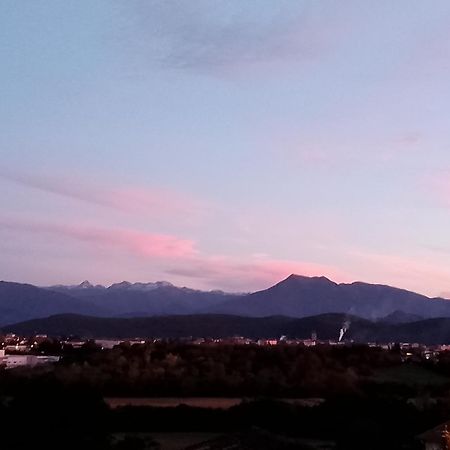 Pyrenees Vue Gite - Vues Fantastique, Parking Gratuit Sur Place & Piscine Saint Gaudens Exterior photo